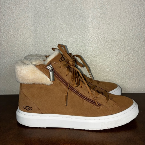 UGG Shoes - UGG Women's Alameda Mid Zip sneaker